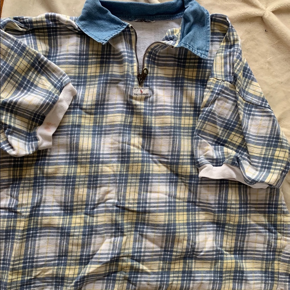Vintage zip up shirt!